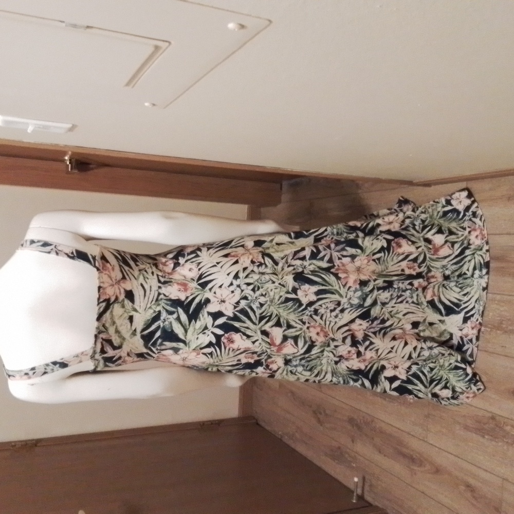 Chaps navy, cream, rust, green floral 100% cotton sundress, size M